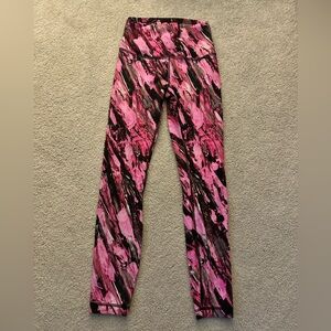 Lululemon Size 4 EUC Pink & Black Leggings: EUC!